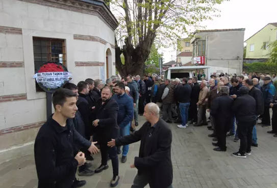 3 Öğretmen gözyaşları ile son yolculuklarına uğurlandı…