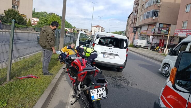 Bir anlık dikkatsizliği sonucu kamyonete çarptı…