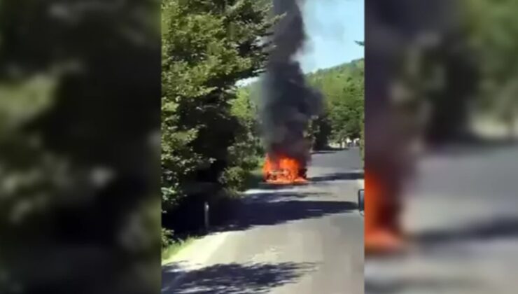 Seyir halinde alev aldı… Otomobil kullanılamaz hale geldi