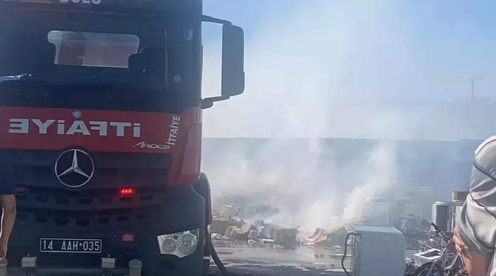 Hurda deposunda yangın…