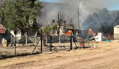 Yayladaki yangında 12 yapı kullanılamaz hale geldi…