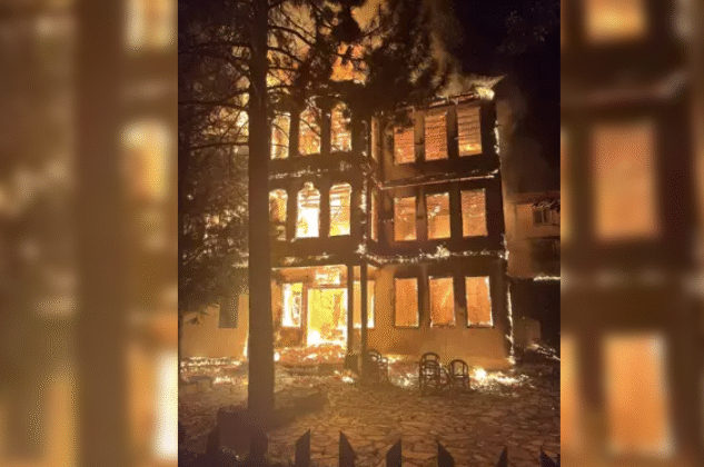 Tarihi konak yandı…