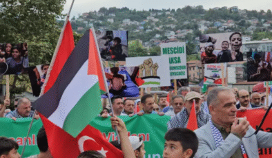 Sumud filosuna destek yürüyüşü…