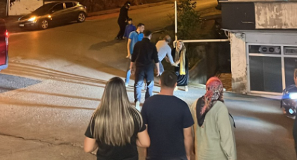 Baba oğul kavga etti… O anlar kameralara yansıdı…