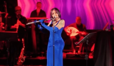 AVŞAR sahnede Melek Mosso’dan muhteşem gece…