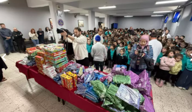 8 bin 50 öğrenciye oyuncak dağıtıldı…