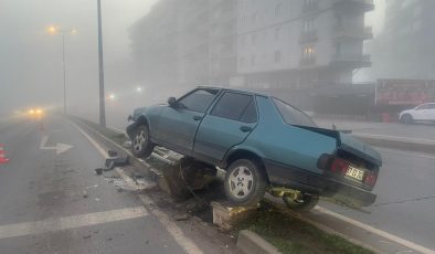 Alkollü sürücü refüje çıktı…
