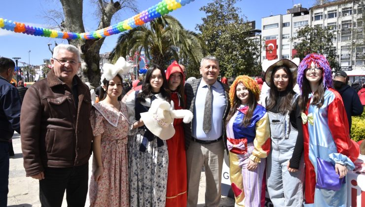 BELEDİYENİN 23 NİSAN ÇOCUK ŞENLİĞİ YOĞUN İLGİ GÖRDÜ