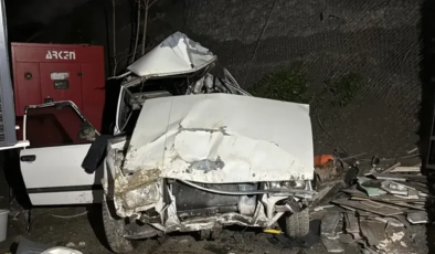 Otomobilden atlayarak kurtuldular…