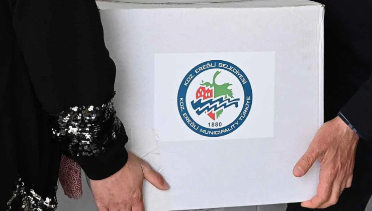 Bayram öncesi bin aileye gıda yardımında bulunuyor…