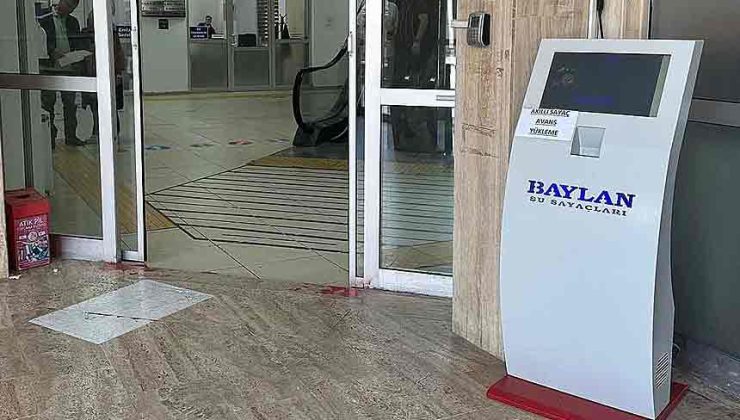 Belediye girişinde avans yükleme noktası oluşturuldu