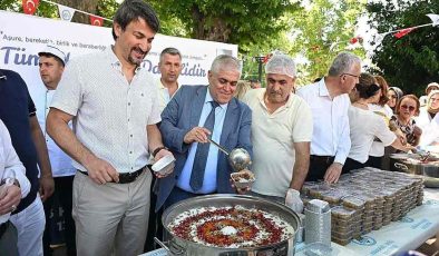 Ereğli belediyesi, binlerce aşure dağıttı…