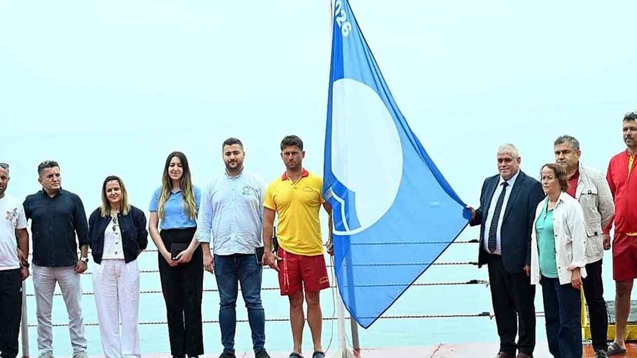 Plajlarda üst üste 4. kez mavi bayrak dalgalanıyor