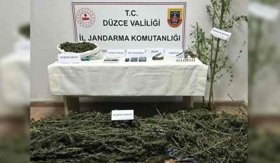 U*uşturucu operasyonu: 2 gözaltı